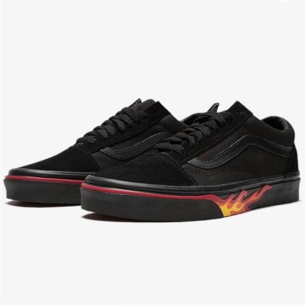 Vans women’s old skool Black Flame Women's Shoes suede and canvas